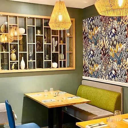 Calais By Ihg Hotel 4*