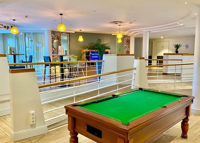 Hotel Calais Coquelles, An Ihg Coquelles