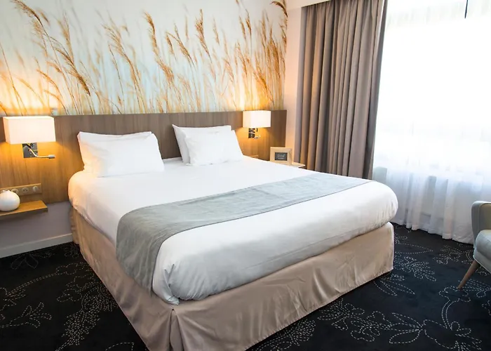 Calais By Ihg Hotel 4*